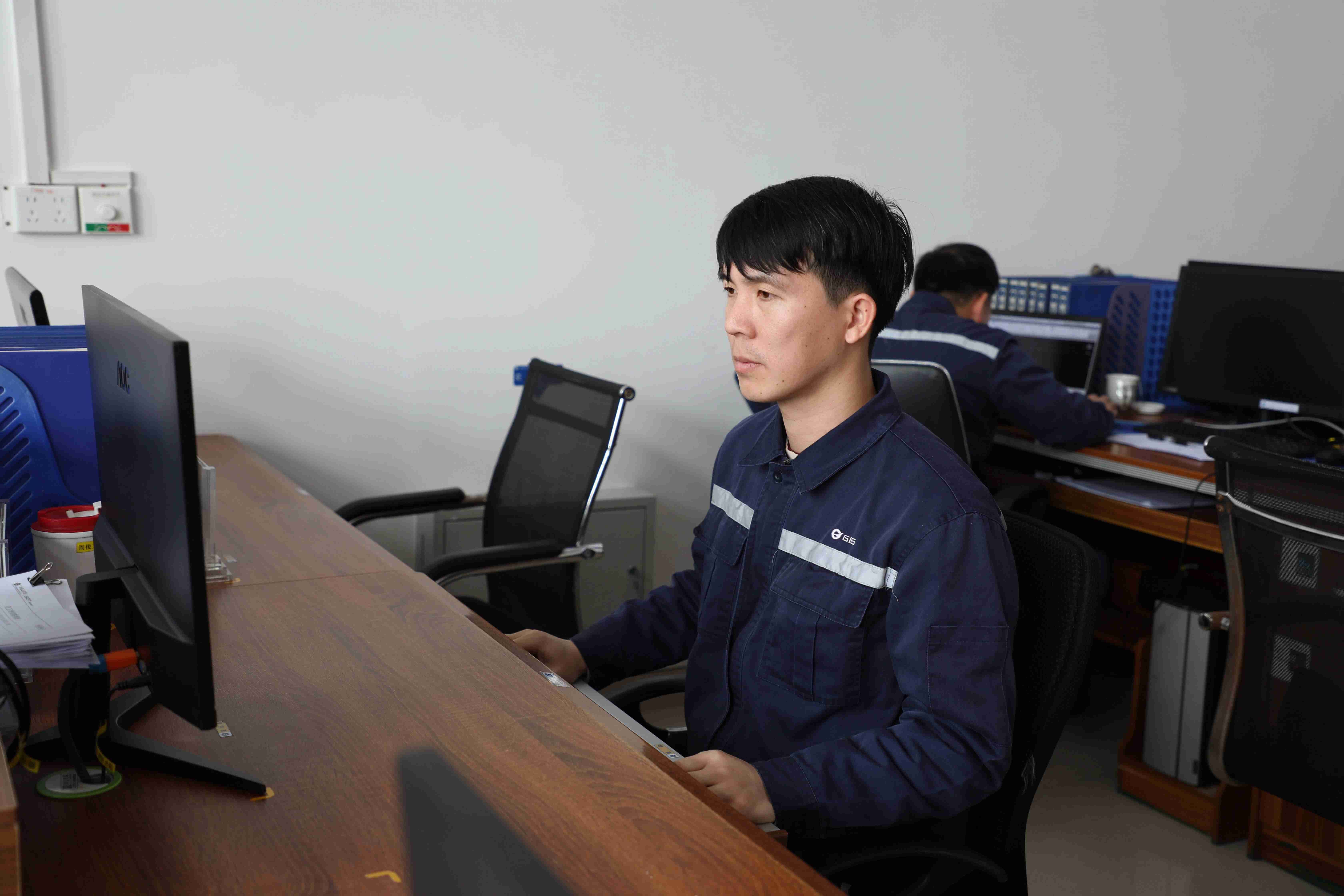 在一线丨周俊文：把问题解决在投产之前 